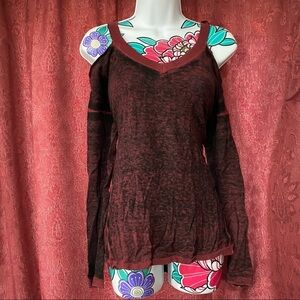 Rock & Republic Burgundy Cold Shoulder Long Sleeve
